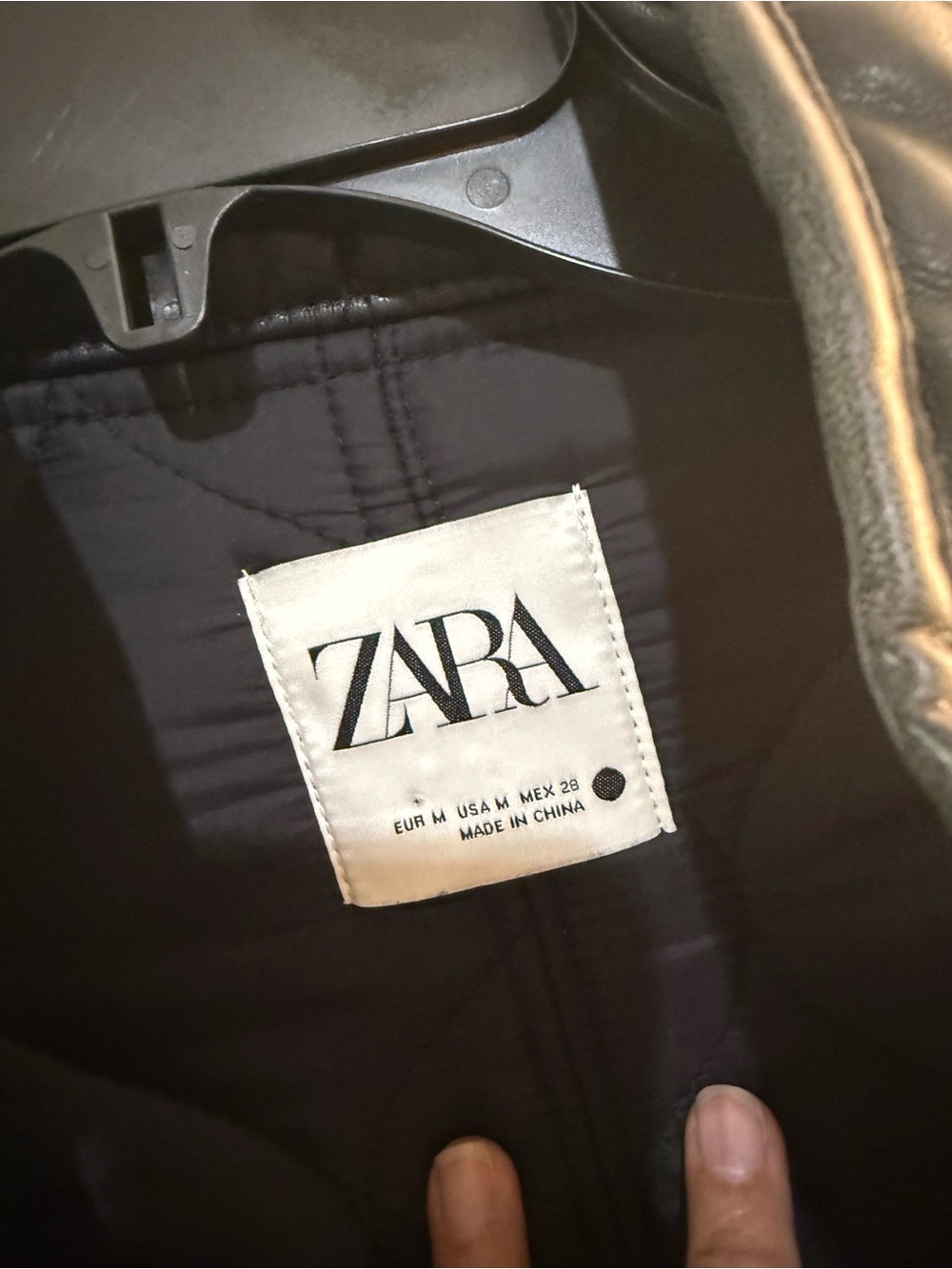 ZARA Black Faux Leather Oversized Quilted Bomber Jacket - Picture 4 of 6